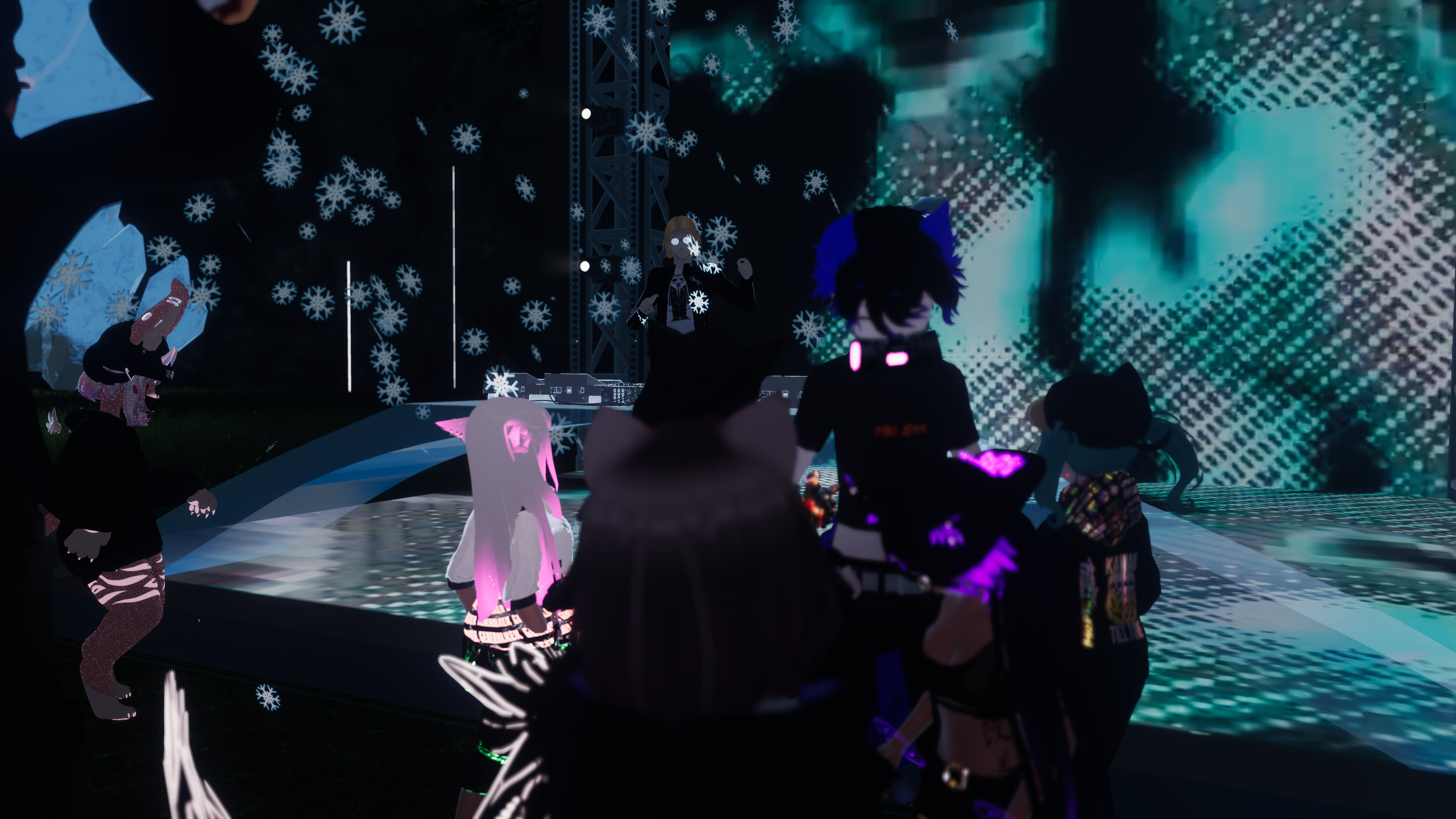 VRChat 2023 04 30 00 52 20.463 7680x4320