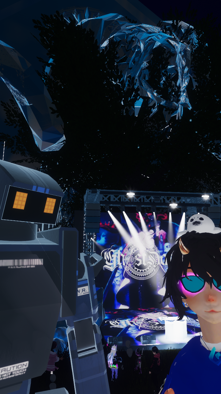 VRChat 2023 04 30 22 36 30.880 720x1280