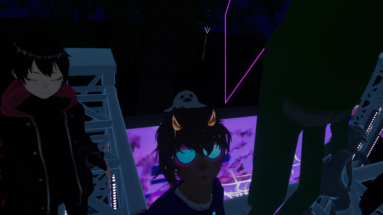 VRChat 2023 04 30 23 50 33.380 1280x720