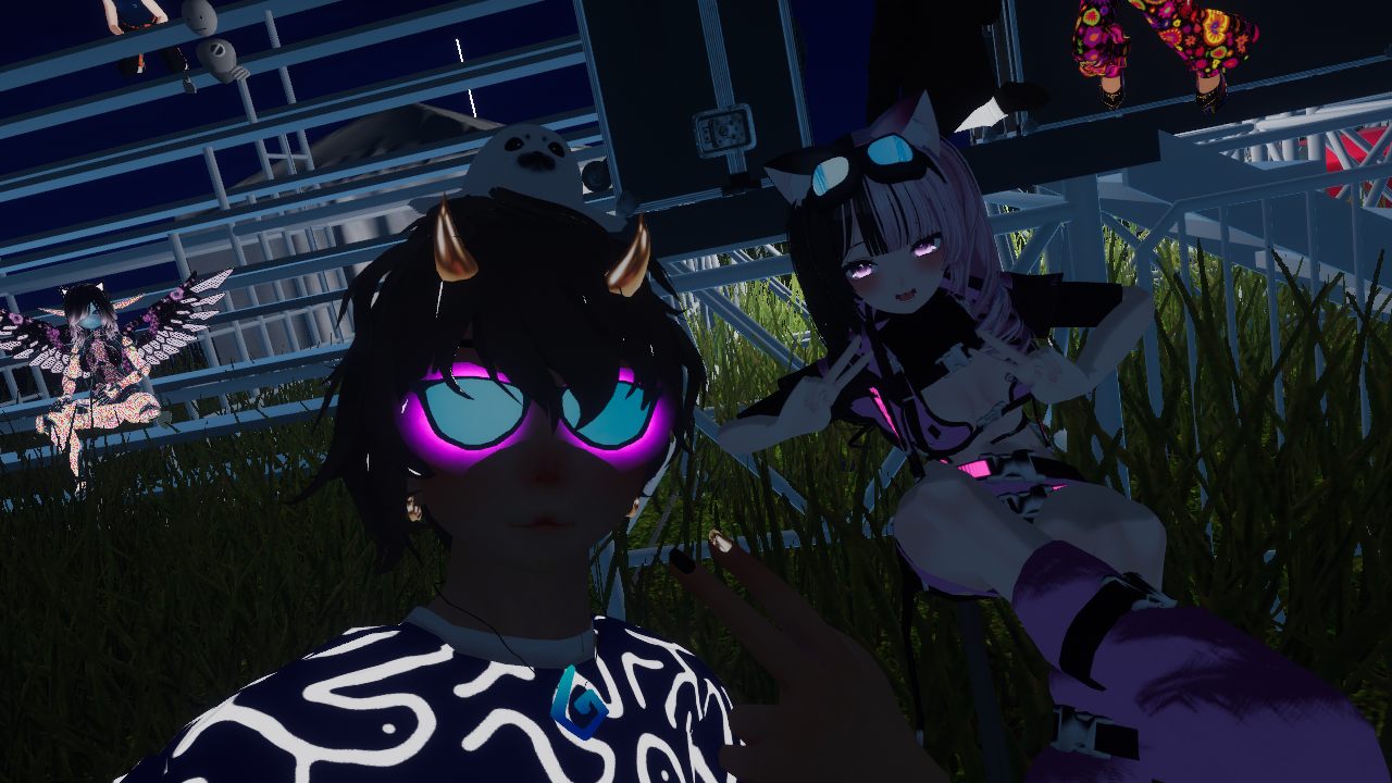 VRChat 2023 05 01 00 00 05.778 1280x720