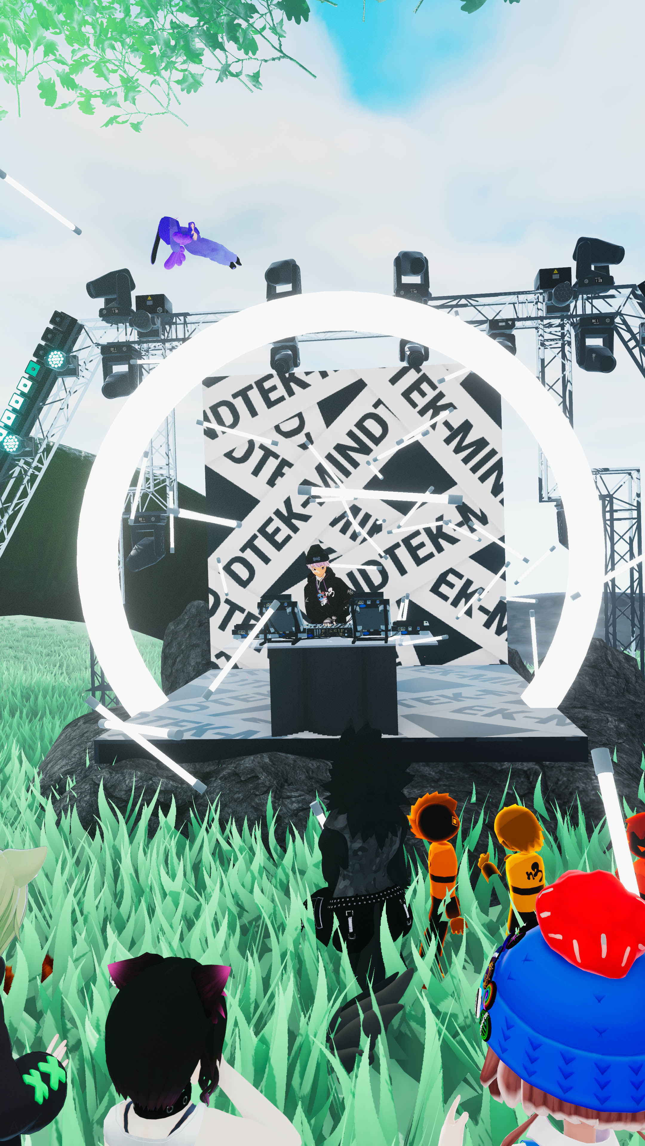 VRChat 2024 04 26 22 42 10.566 2160x3840 AriGold