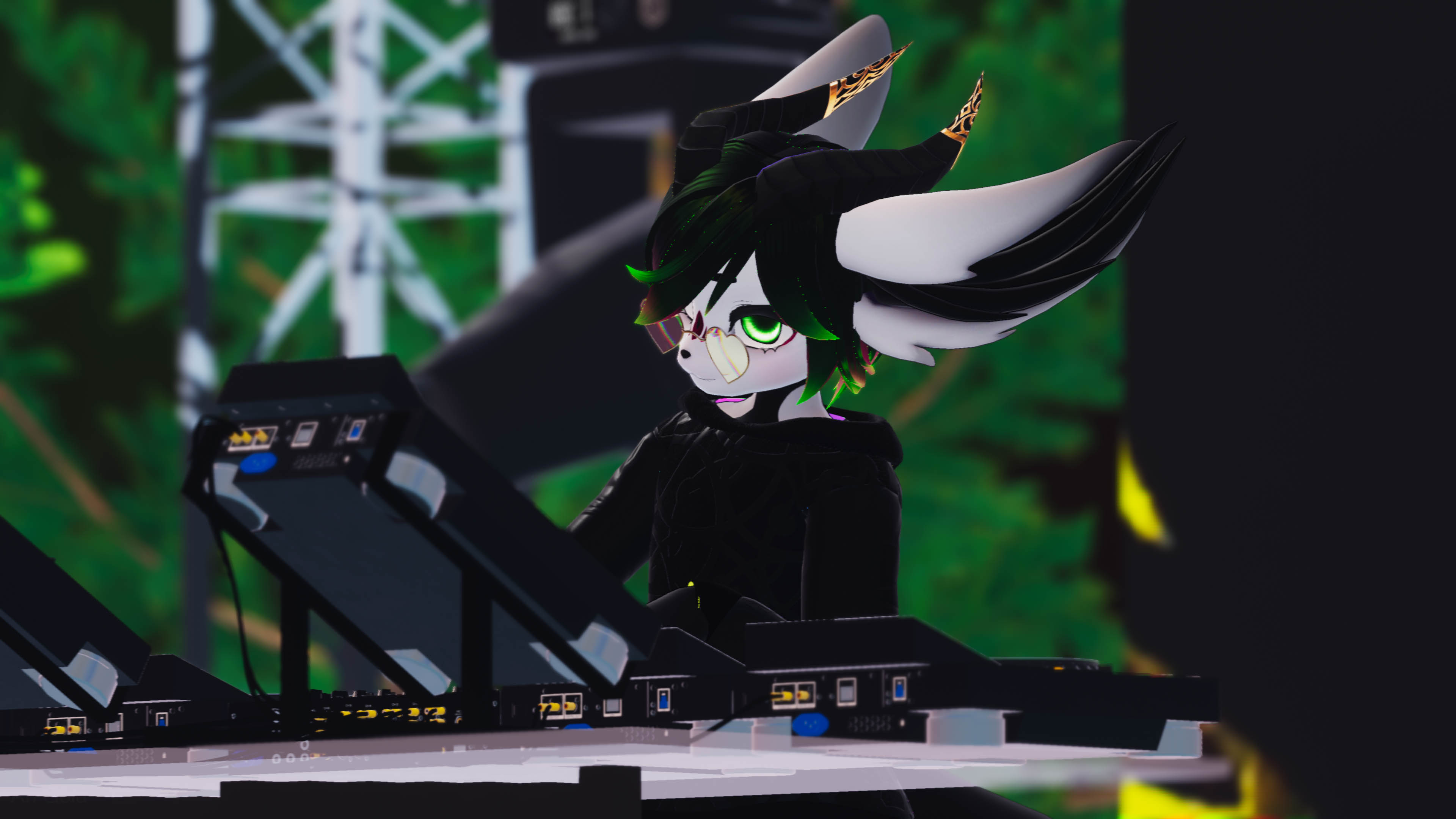 VRChat 2024 04 28 00 31 51.486 3840x2160 AriGold