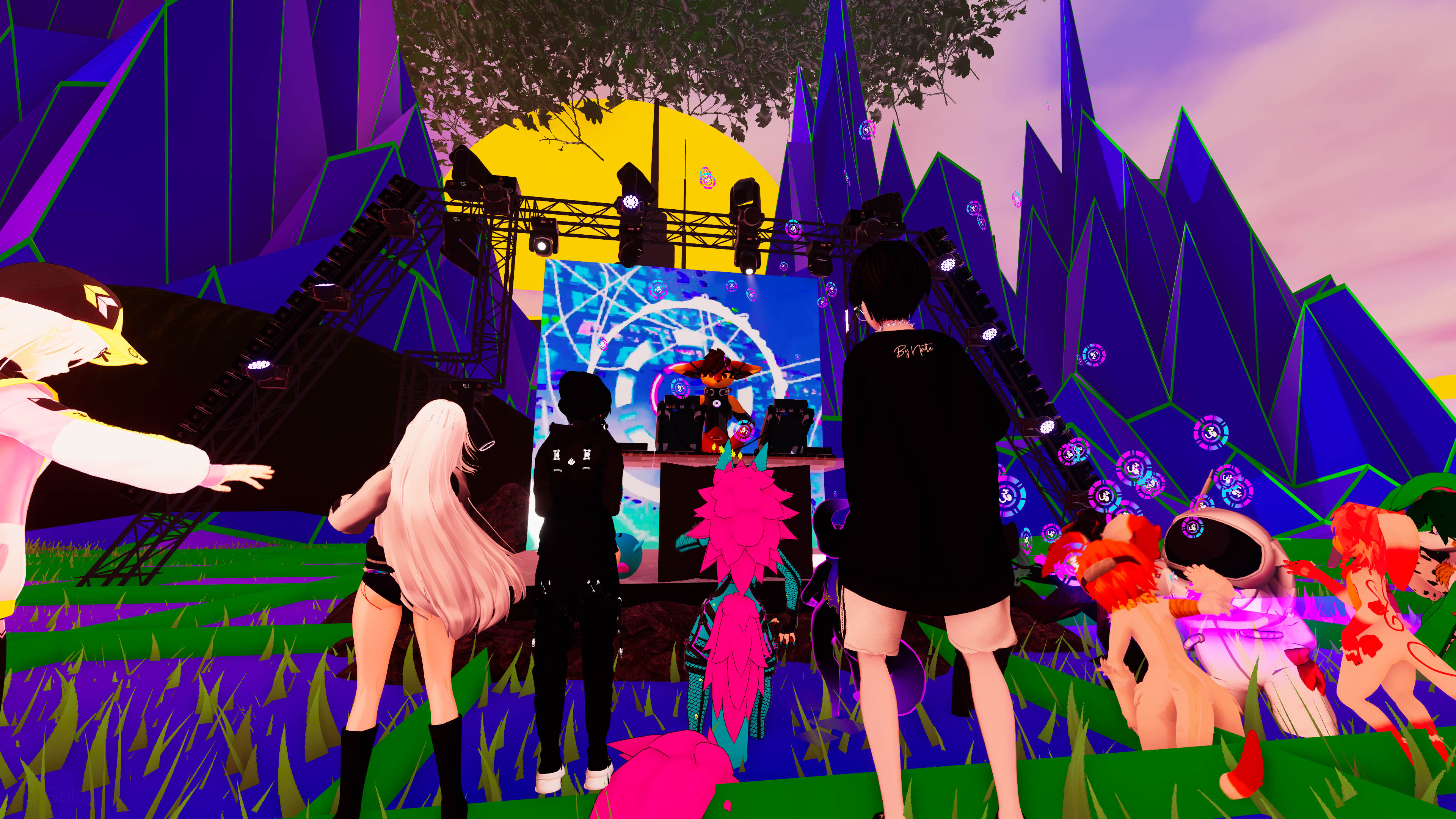 VRChat 2024 04 28 01 17 15.089 3840x2160 AriGold