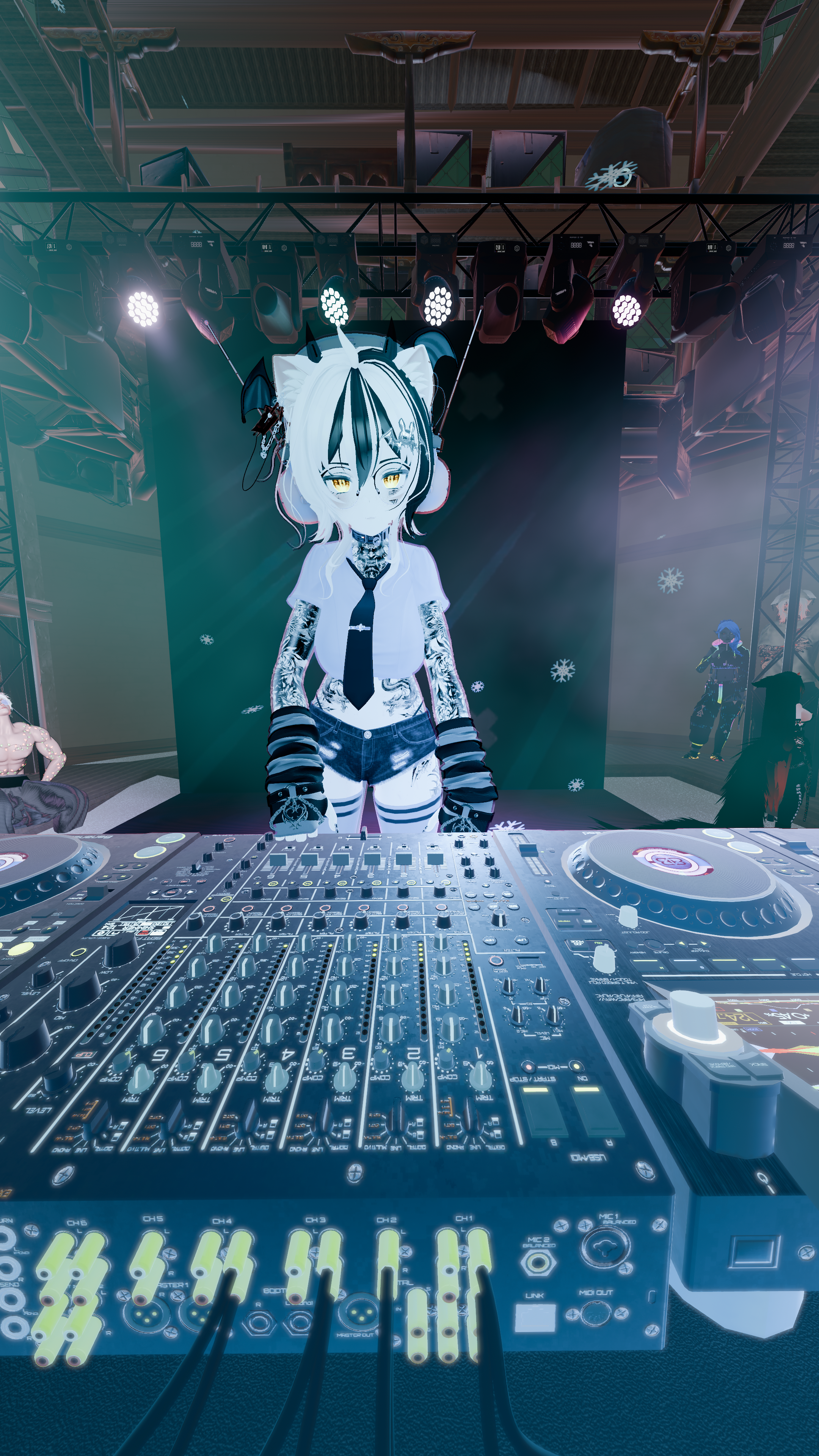 VRChat 2024 12 09 00 04 24.650 2160x3840